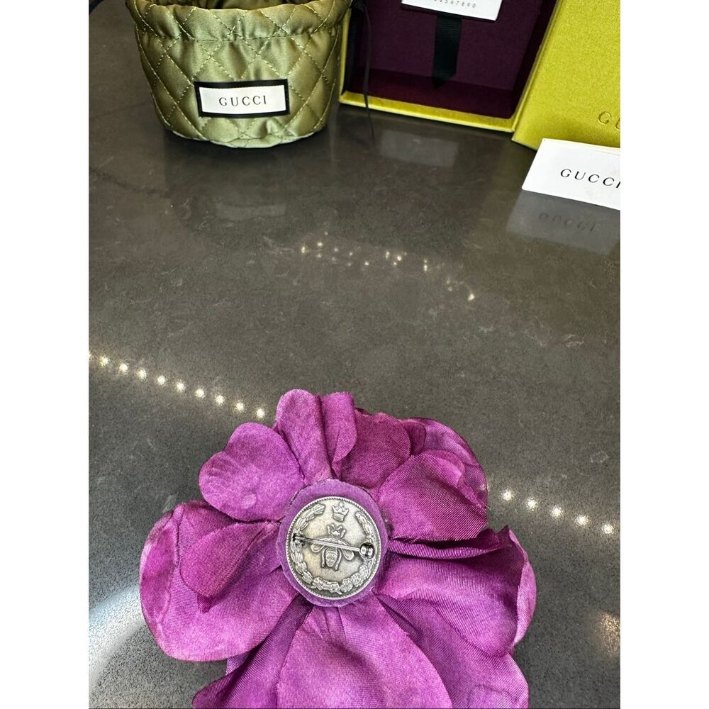 GUCCI Silk Flower Brooch - Picture 11 of 13